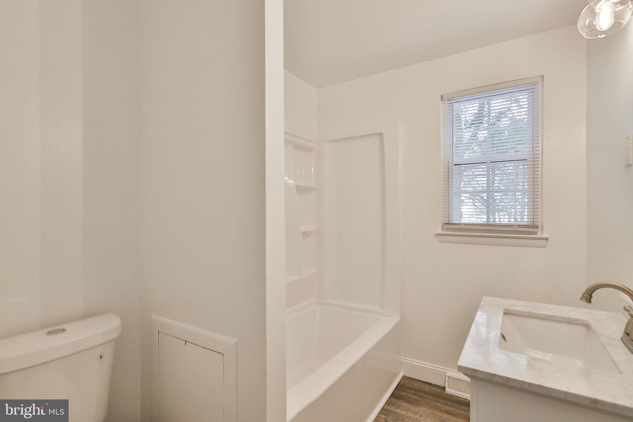 305 South Warminster Road, Unit B2 Hatboro, PA 19040 - Photo 21 of 42