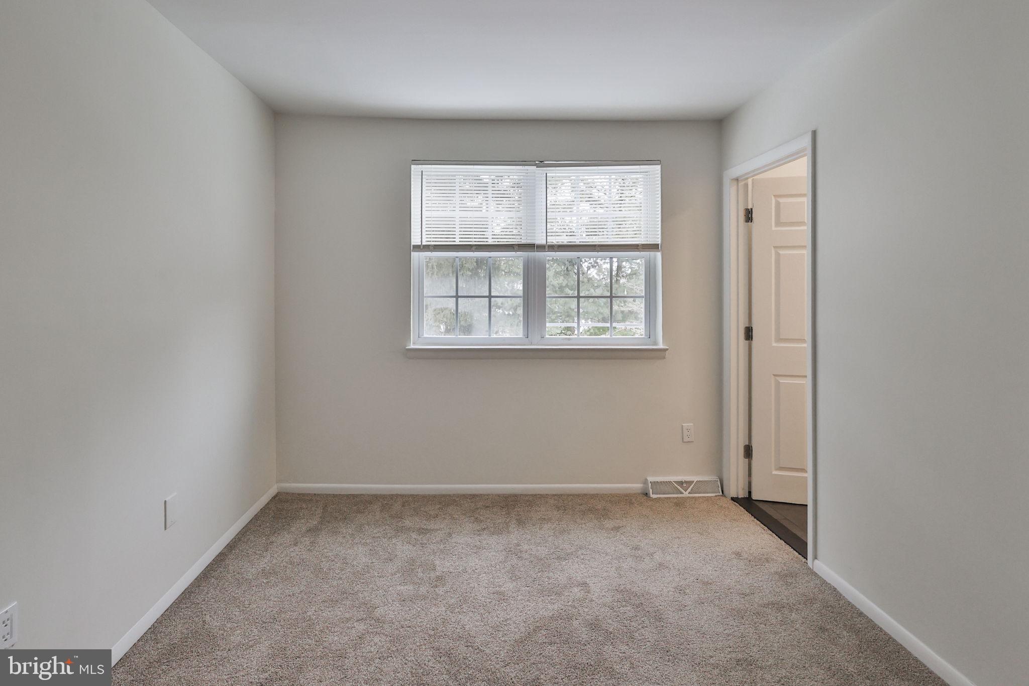 305 South Warminster Road, Unit B2 Hatboro, PA 19040 - Photo 29 of 42