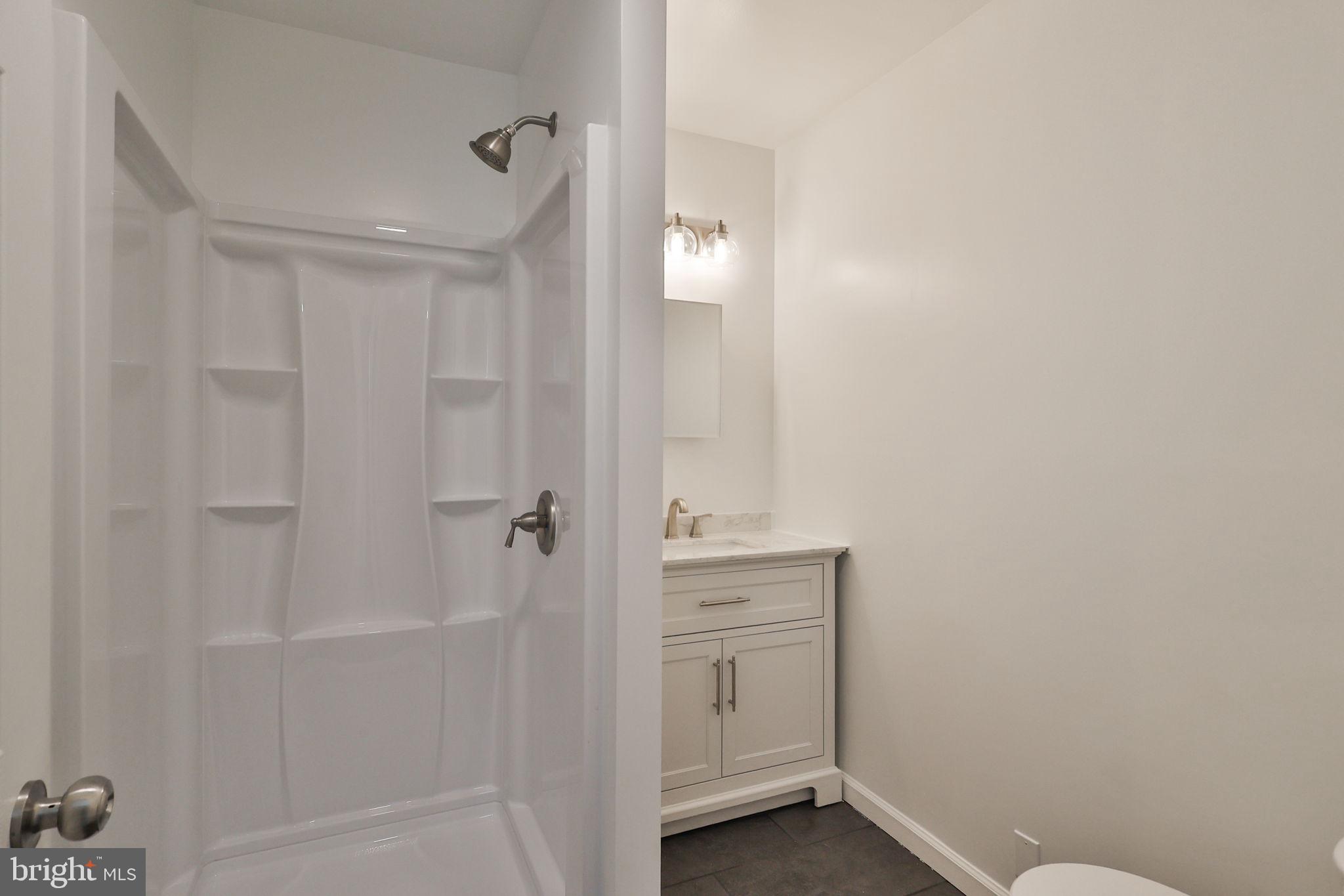 305 South Warminster Road, Unit B2 Hatboro, PA 19040 - Photo 34 of 42