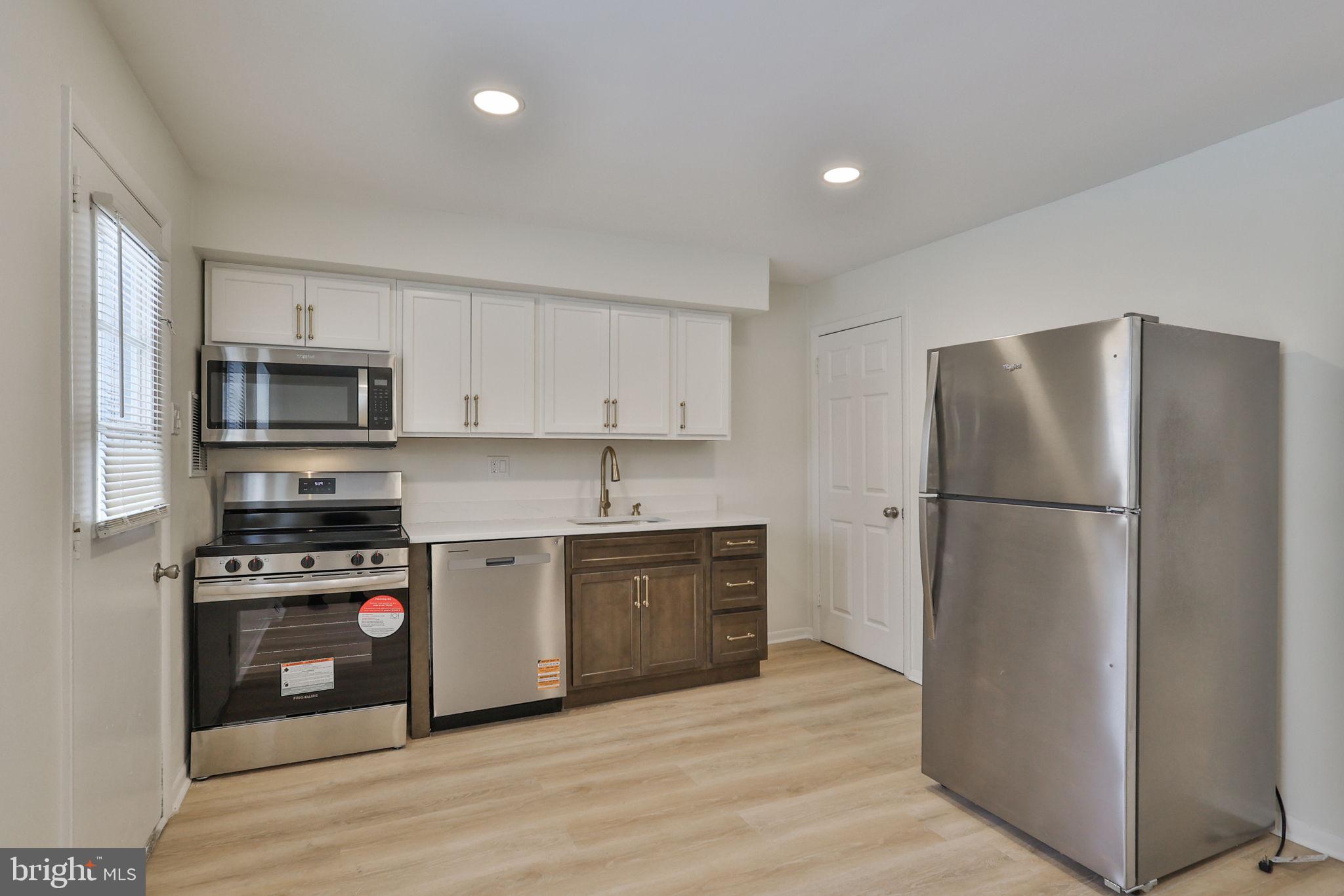 305 South Warminster Road, Unit B2 Hatboro, PA 19040 - Photo 36 of 42