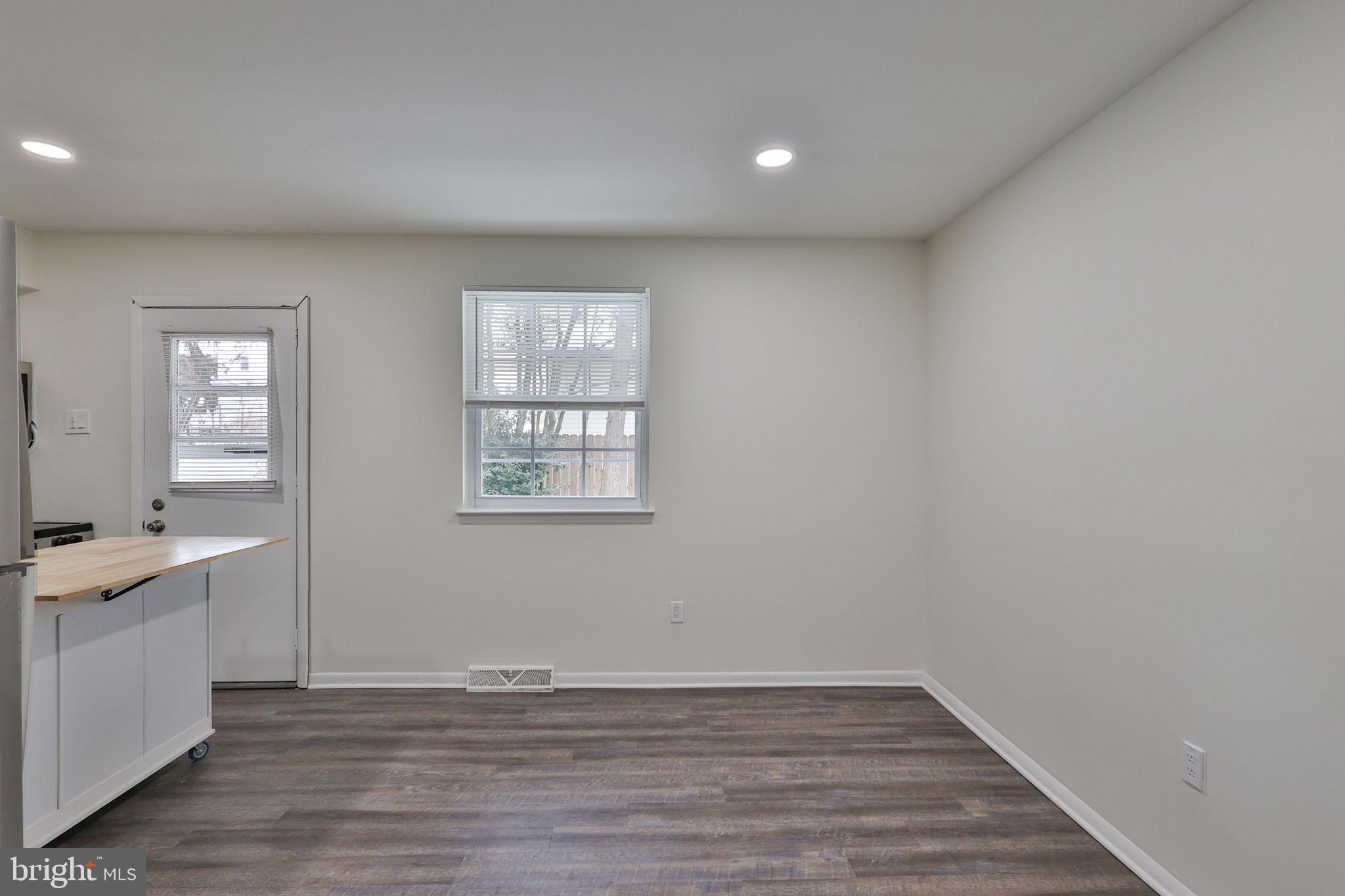 305 South Warminster Road, Unit B2 Hatboro, PA 19040 - Photo 10 of 42