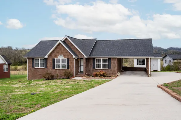 $329,900 | 42 Auburn Hills Drive, Woodbury, TN 37190