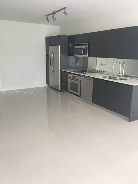 31 Southeast 6th Street, Unit 604 Miami, FL 33131 - Photo 2 of 12