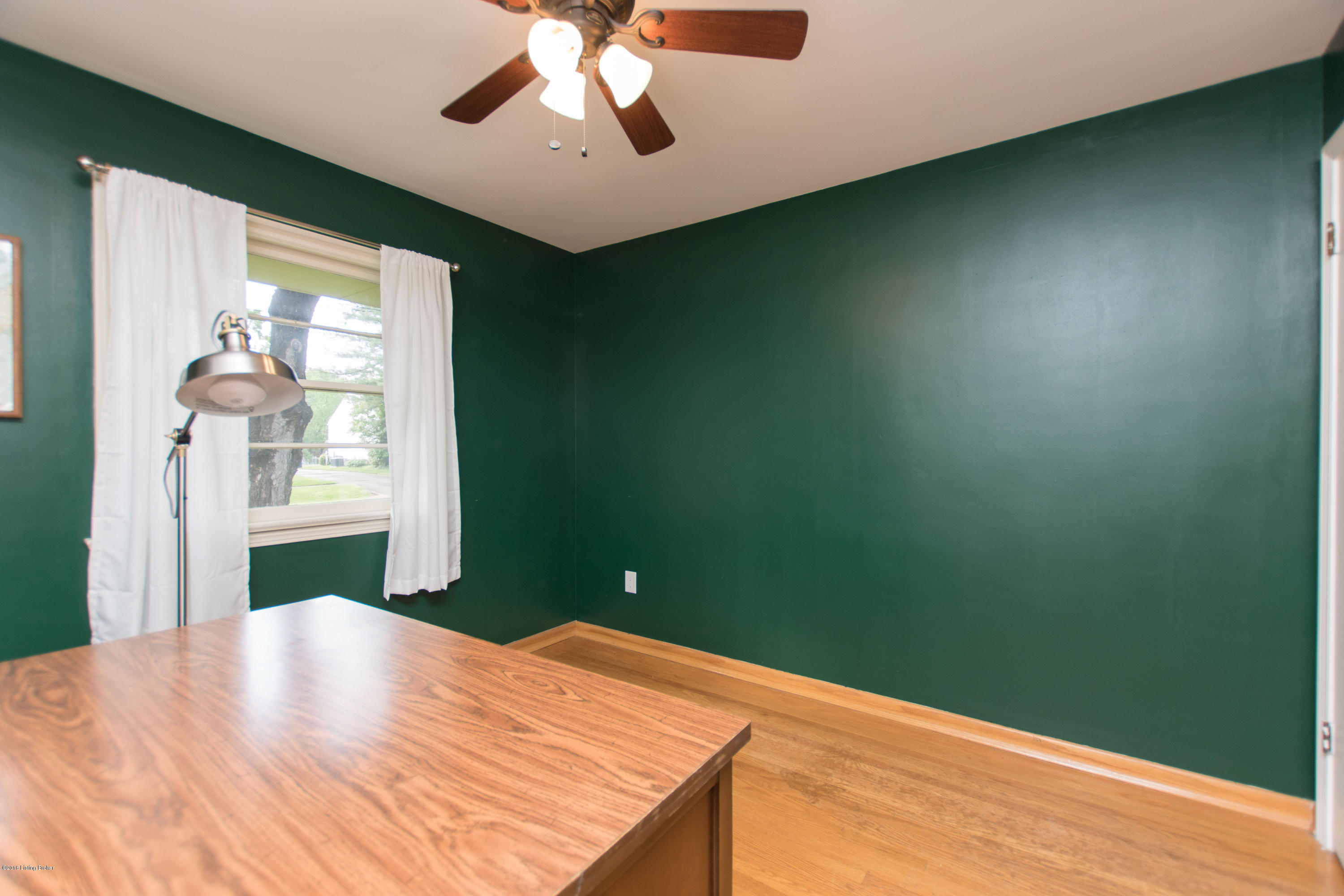 4247 Darbrook Road Louisville, KY 40207 - Photo 26 of 57 4247 Darbrook Rd Bedroom 1 (4)
