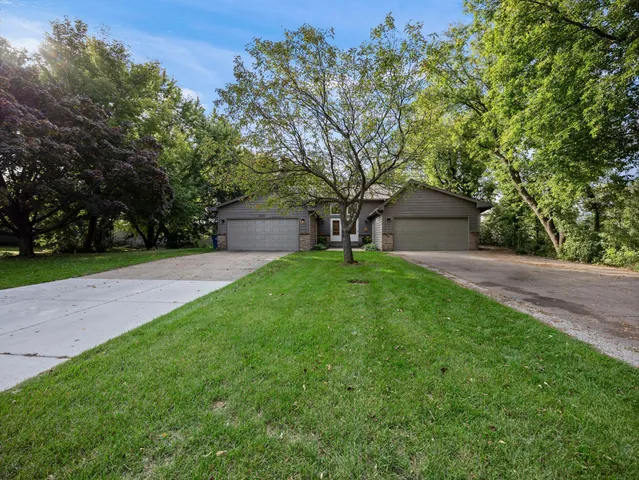 $2,075 | 5535 Lindsay Street, Golden Valley, MN 55422