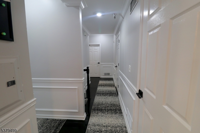 163 Conover Terrace, Unit 163 Lebanon, NJ 08833 - Photo 10 of 15 a bathroom with a bathtub