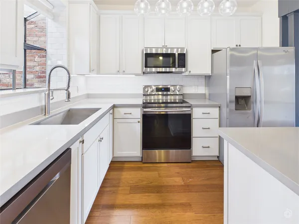 $2,450 | 1741 Spyglass Drive, Unit 2201, Austin, TX 78746