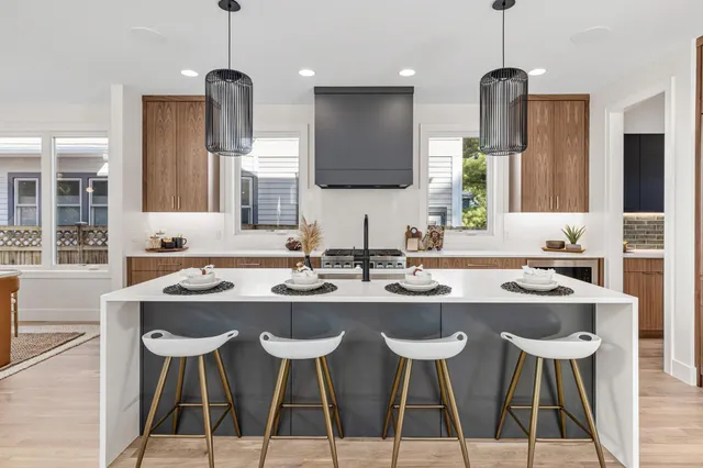 $1,574,900 | 4425 Zenith Avenue South, Minneapolis, MN 55410