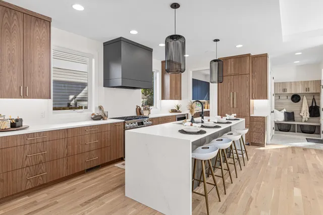 $1,574,900 | 4425 Zenith Avenue South, Minneapolis, MN 55410