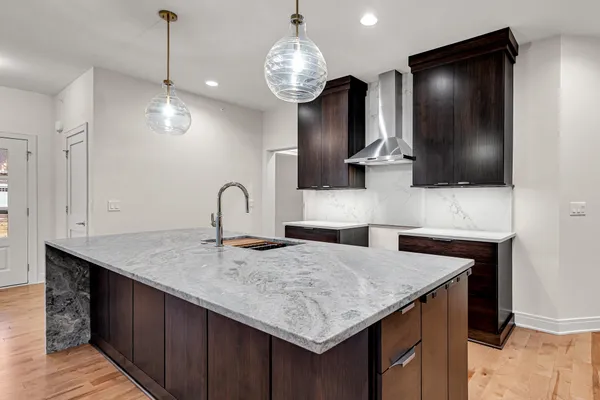 $1,275,000 | 2960 North 186th Street, Unit 10, Brookfield, WI 53045