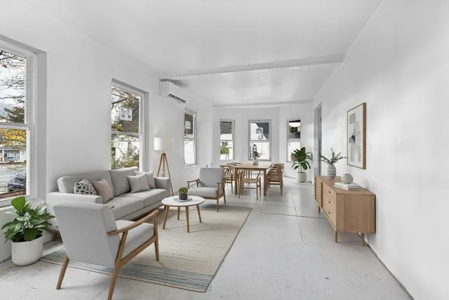 $3,300 | 7 Davis Street, Unit 2, Woburn, MA 01801