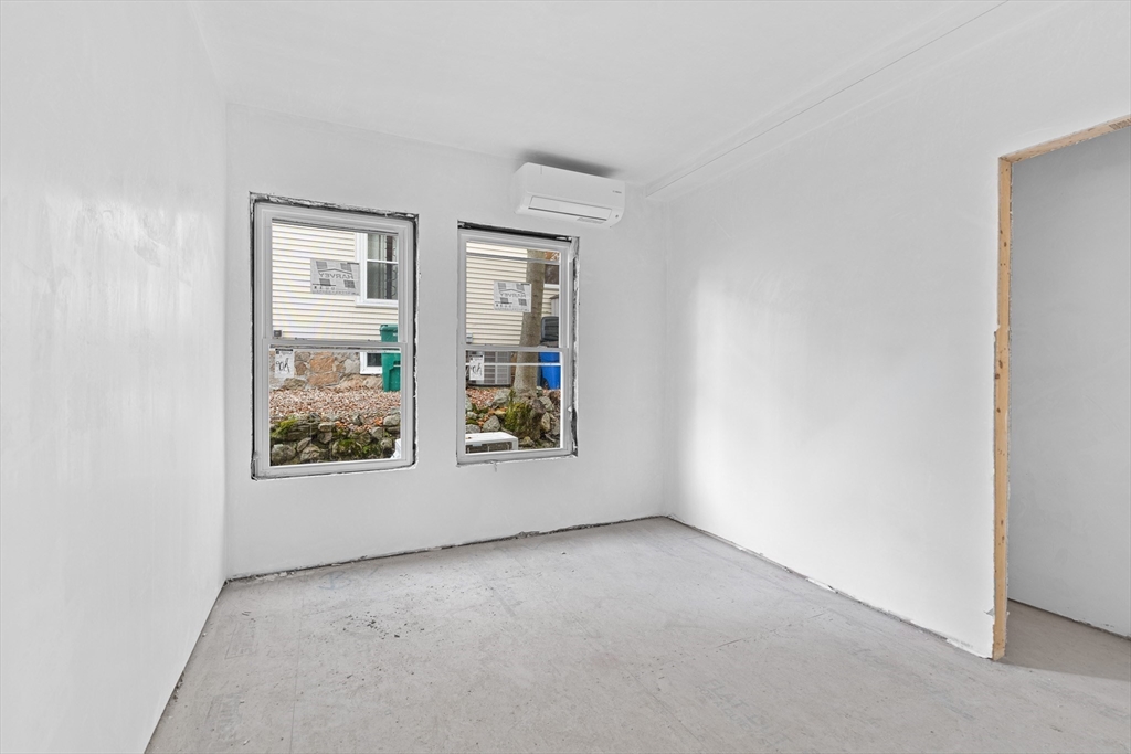 7 Davis Street, Unit 2 Woburn, MA 01801 - Photo 8 of 14