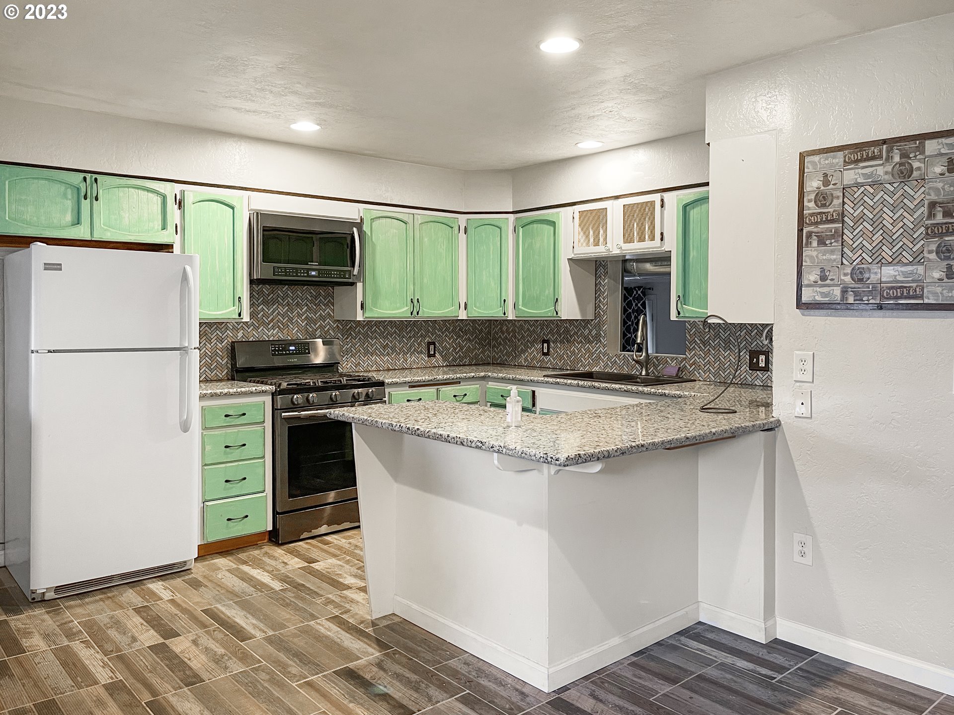 5150 Caplinger Road Southeast Salem, OR 97317 - Photo 5 of 12