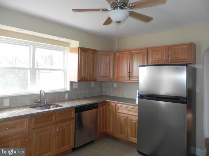 6303 Mt Ridge Road Catonsville, MD 21228 - Photo 3 of 13 Kitchen #2