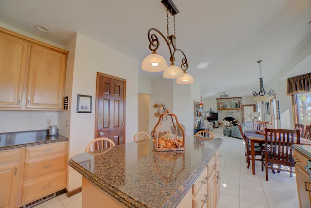 $499,900 | 23 2130 East, Watseka, IL 60970