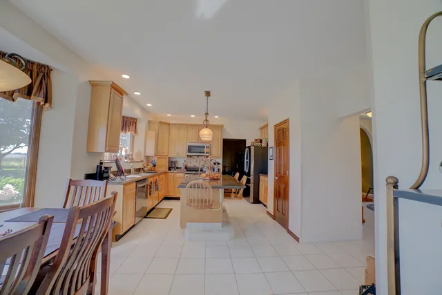 $499,900 | 23 2130 East, Watseka, IL 60970