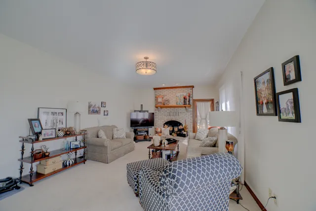 $499,900 | 23 2130 East, Watseka, IL 60970