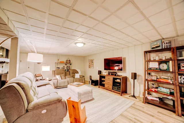 $499,900 | 23 2130 East, Watseka, IL 60970