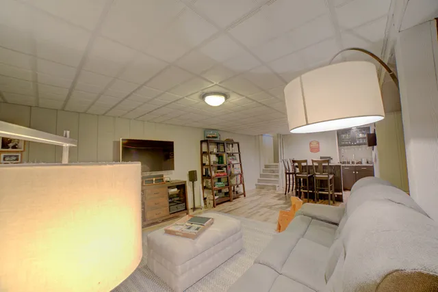 $499,900 | 23 2130 East, Watseka, IL 60970