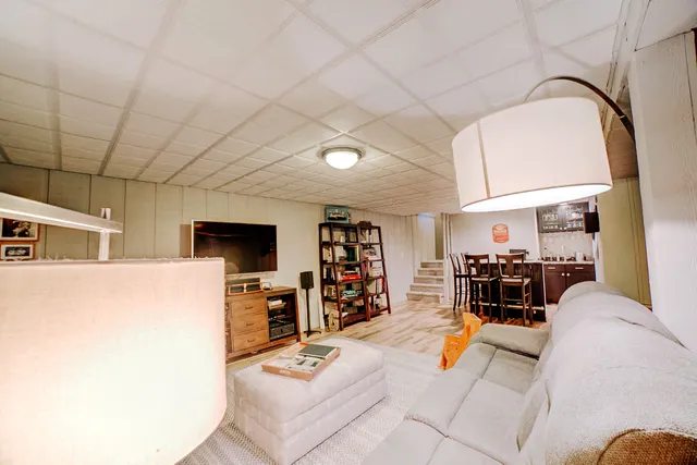 $499,900 | 23 2130 East, Watseka, IL 60970