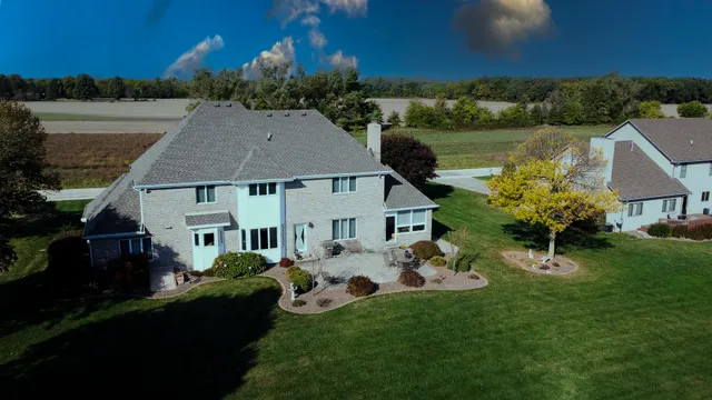 $499,900 | 23 2130 East, Watseka, IL 60970