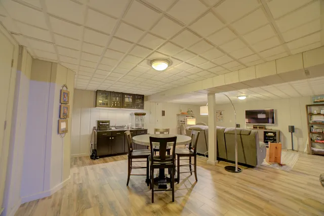 $499,900 | 23 2130 East, Watseka, IL 60970