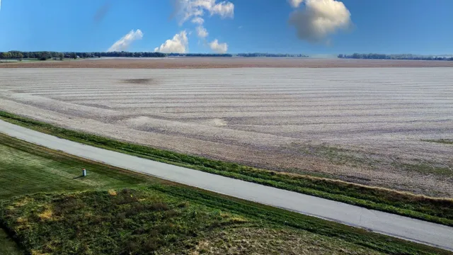 $499,900 | 23 2130 East, Watseka, IL 60970