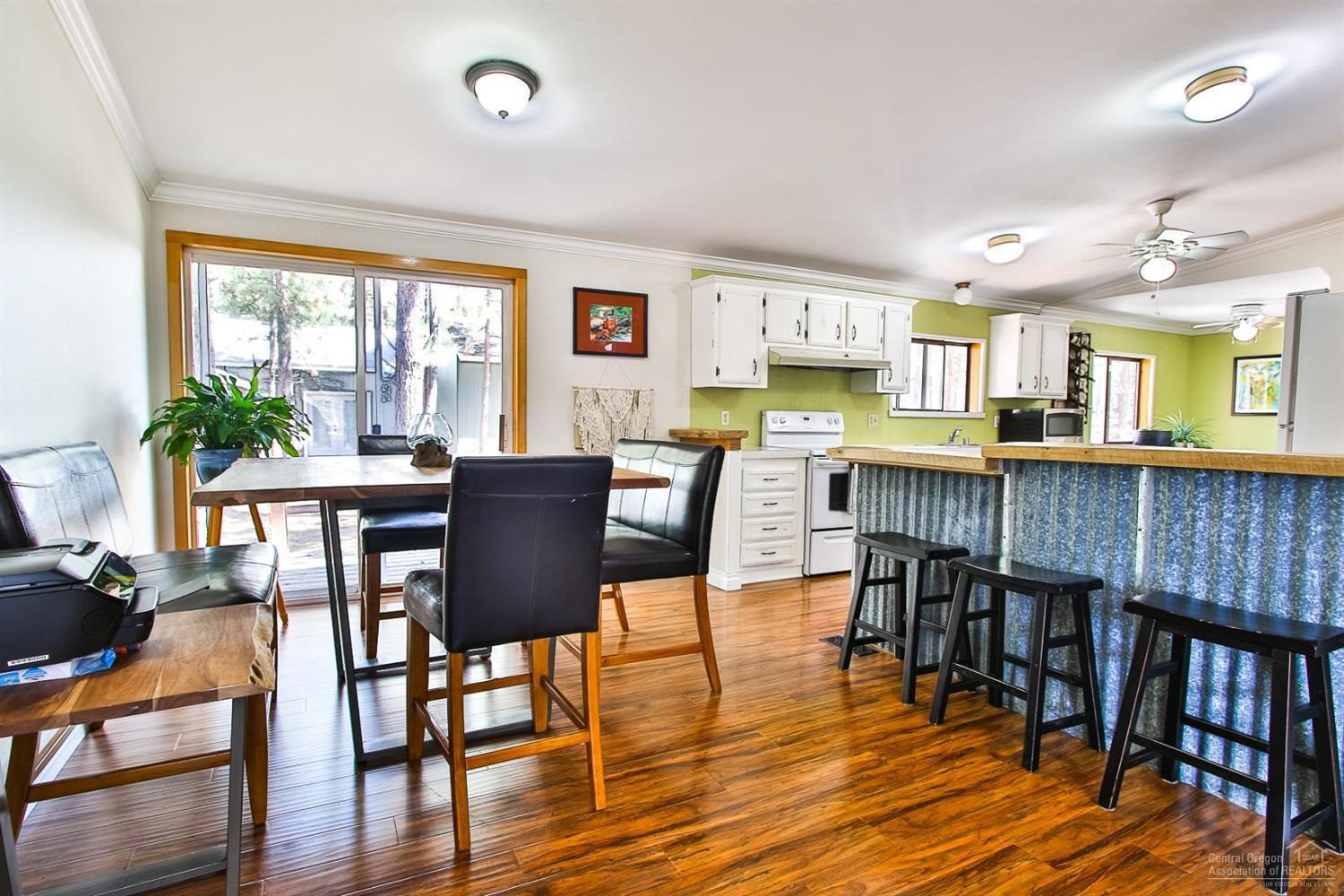 60198 Turquoise Road Bend, OR 97702 - Photo 10 of 25 Additional Photo
