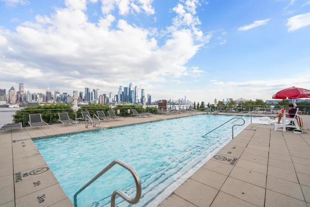 a view of parking area