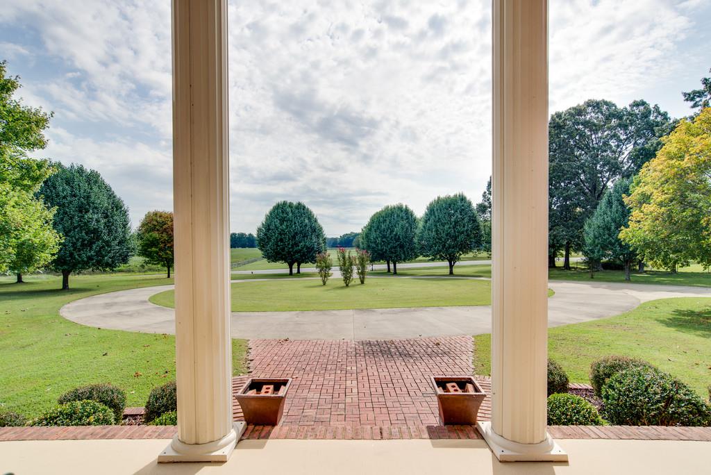 894 Buffalo Road Hohenwald, TN 38462 - Photo 4 of 30 Gallery Image 4