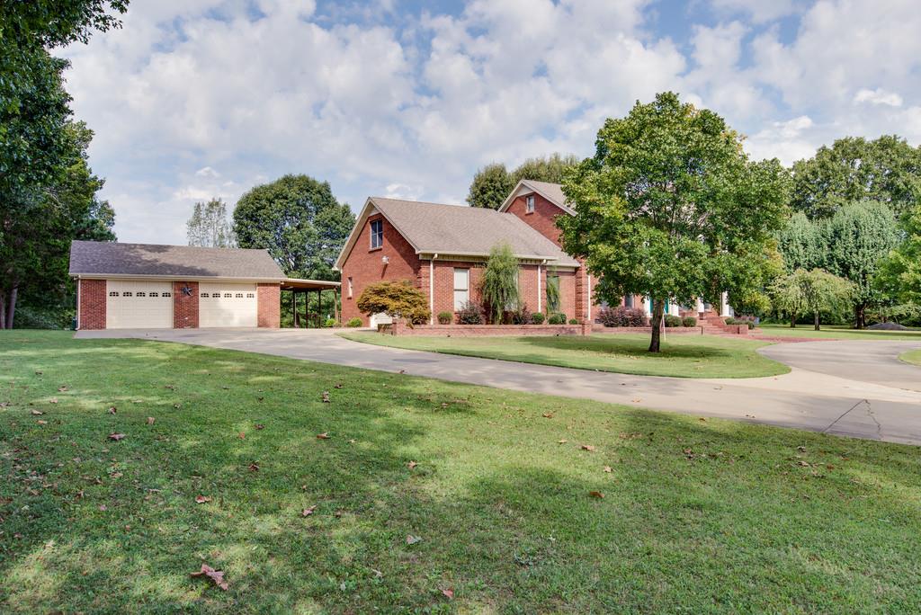 894 Buffalo Road Hohenwald, TN 38462 - Photo 6 of 30 Gallery Image 6
