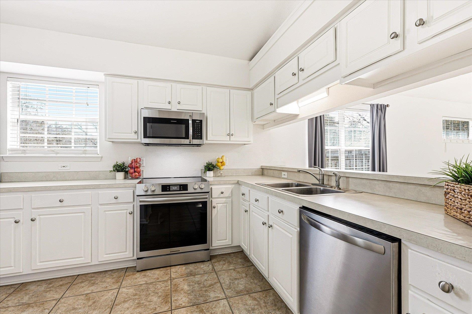 335 Dreadnaught Court Tallahassee, FL 32312 - Photo 25 of 45