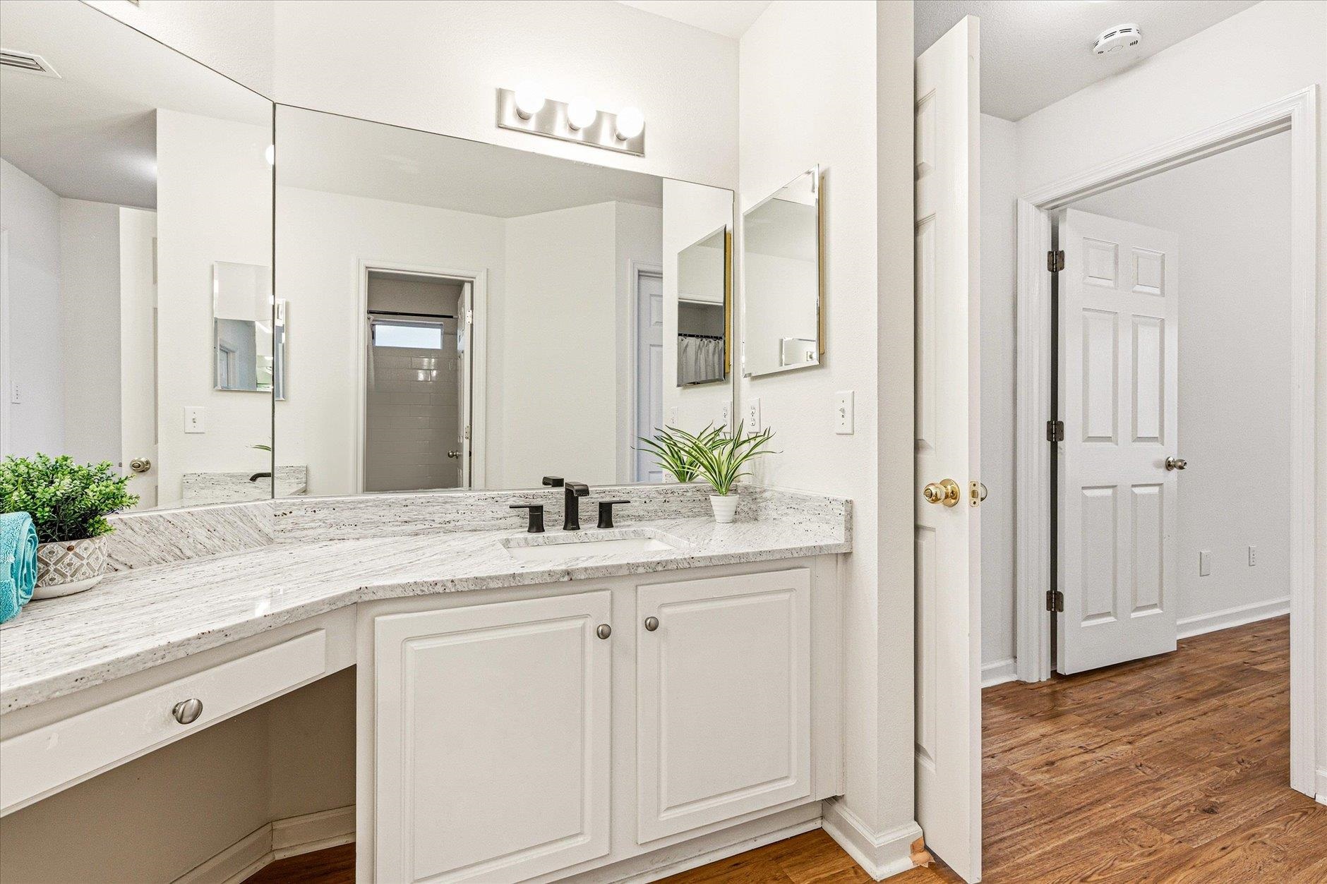 335 Dreadnaught Court Tallahassee, FL 32312 - Photo 4 of 45