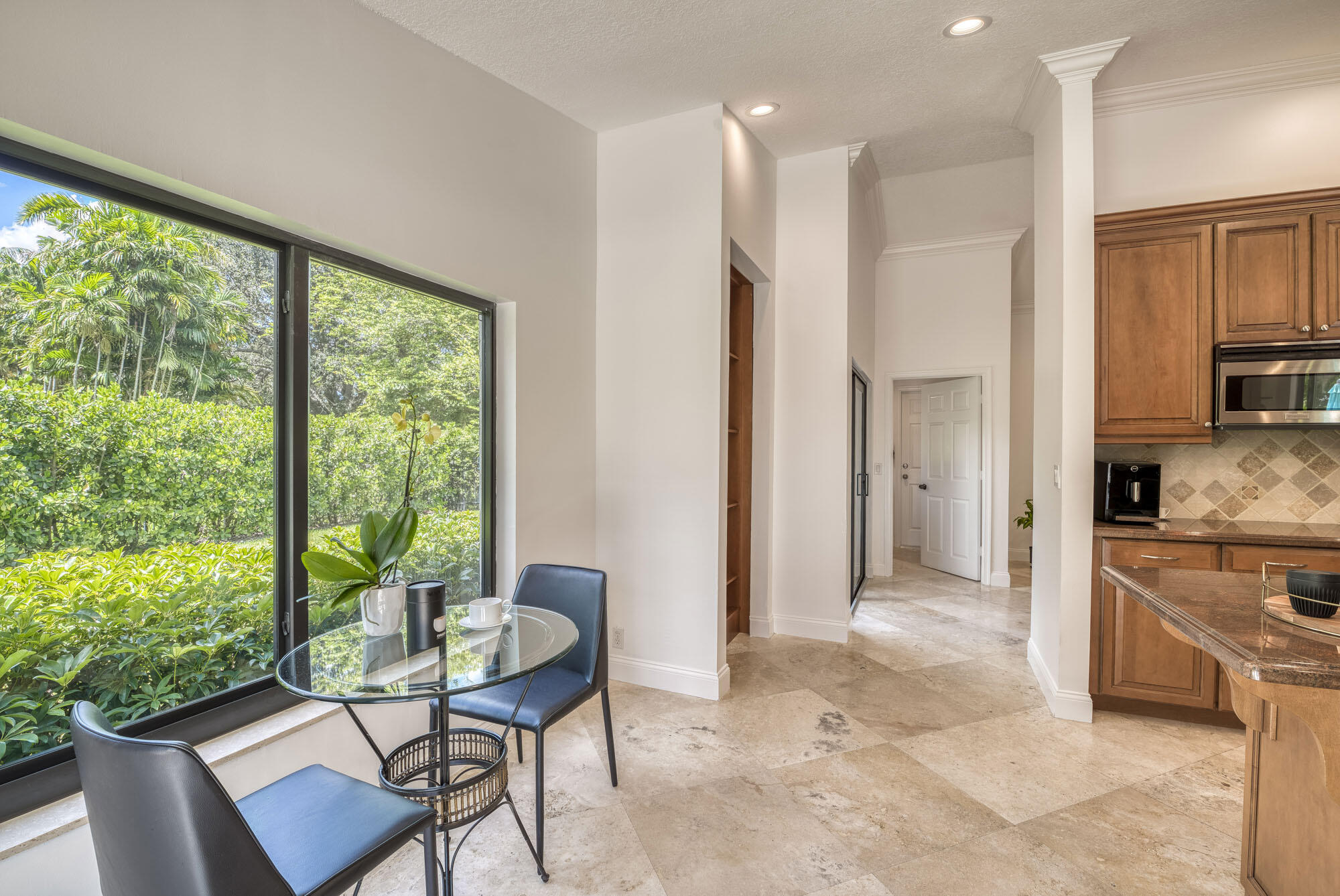 21370 North Sweetwater Lane Boca Raton, FL 33428 - Photo 13 of 40 018