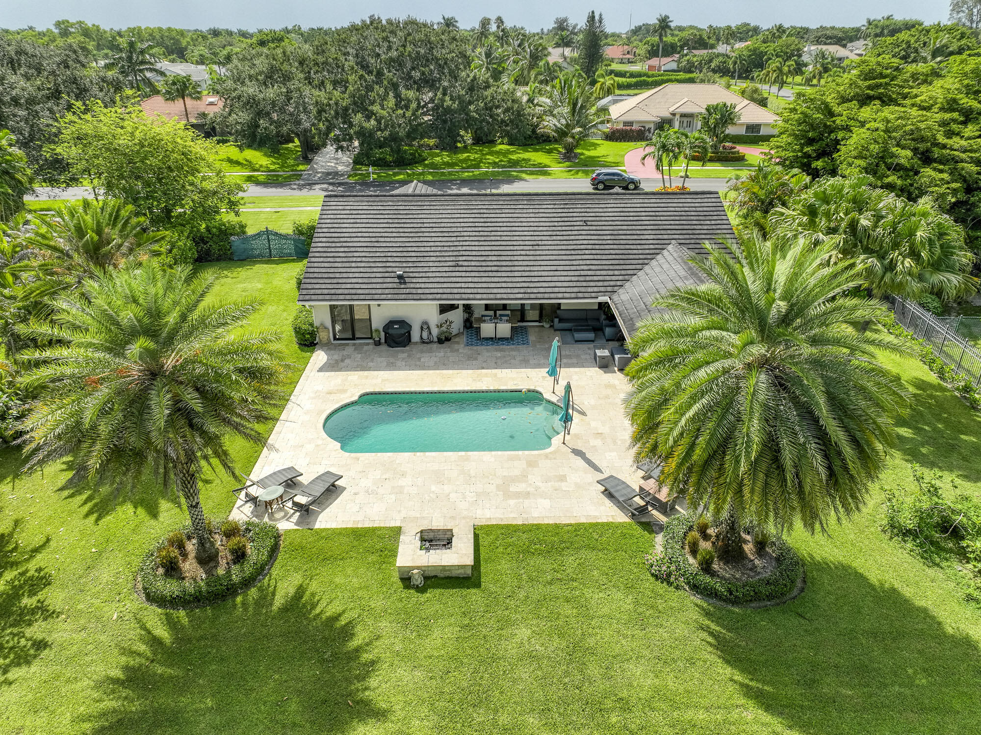 21370 North Sweetwater Lane Boca Raton, FL 33428 - Photo 39 of 40 041