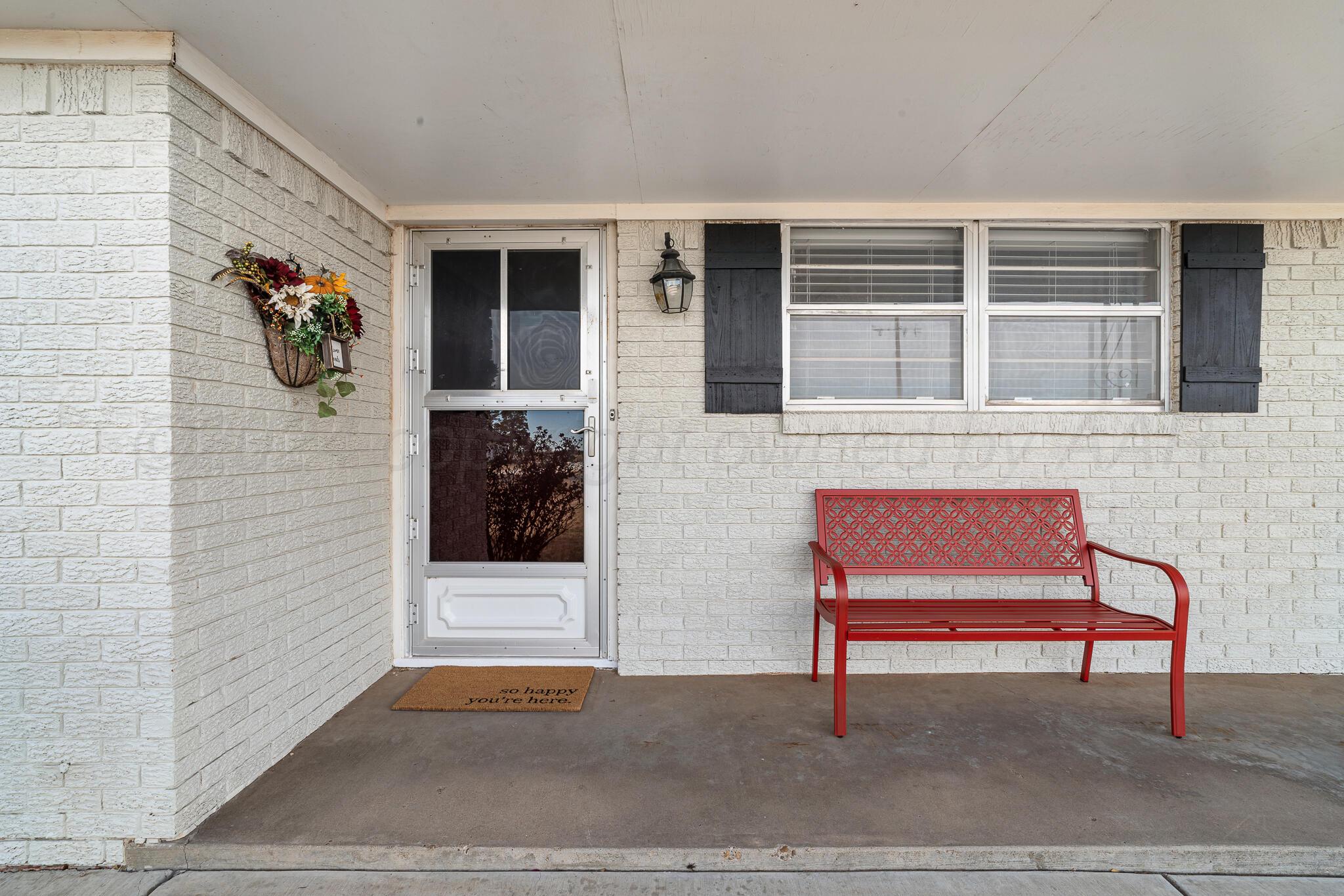 209 NW 6th Happy, TX-08