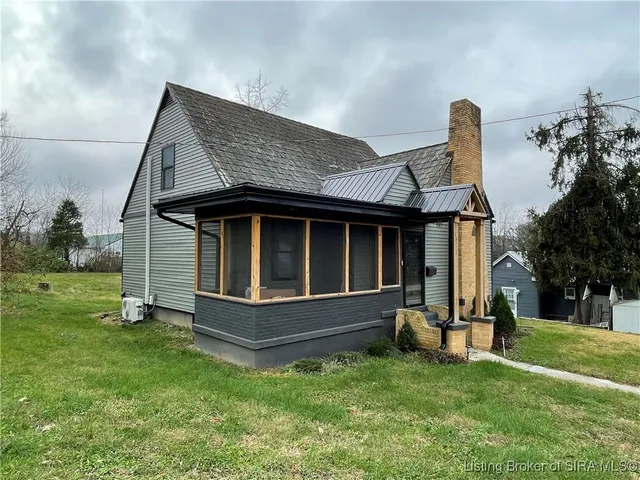 $235,000 | 307 East Campbell Street, Paoli, IN 47454