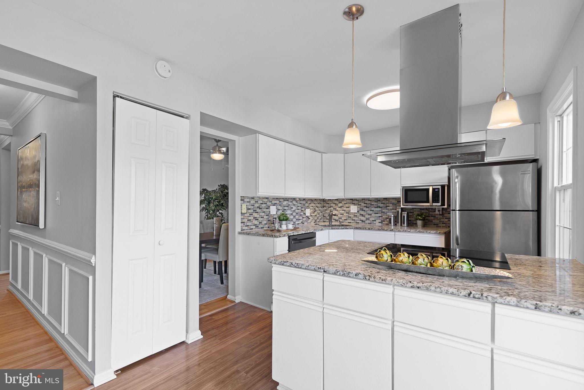 9676 Thackery Square Fairfax, VA 22032 - Photo 11 of 35