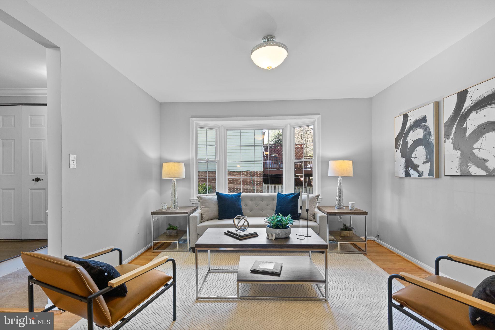 9676 Thackery Square Fairfax, VA 22032 - Photo 2 of 35