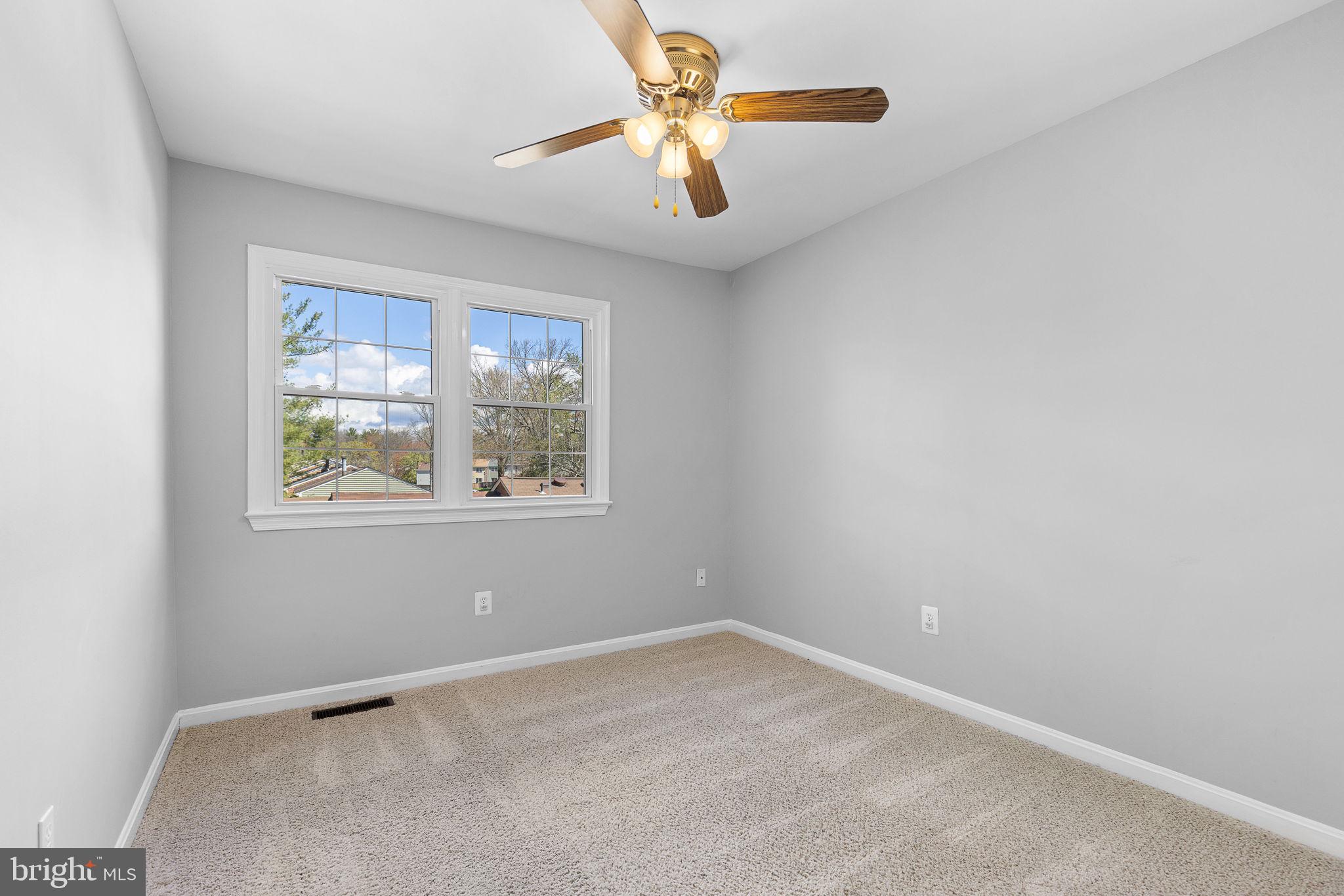 9676 Thackery Square Fairfax, VA 22032 - Photo 24 of 35 Bedroom 2