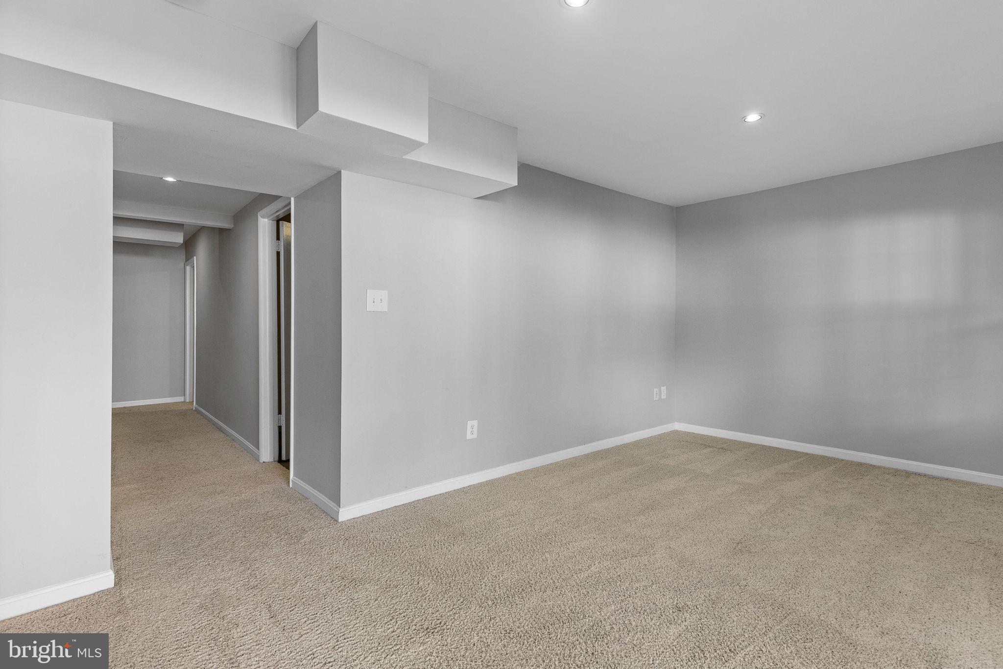 9676 Thackery Square Fairfax, VA 22032 - Photo 28 of 35 Perfect office, playroom or movie room