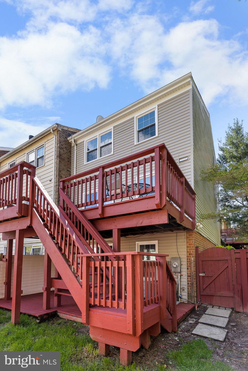 9676 Thackery Square Fairfax, VA 22032 - Photo 33 of 35