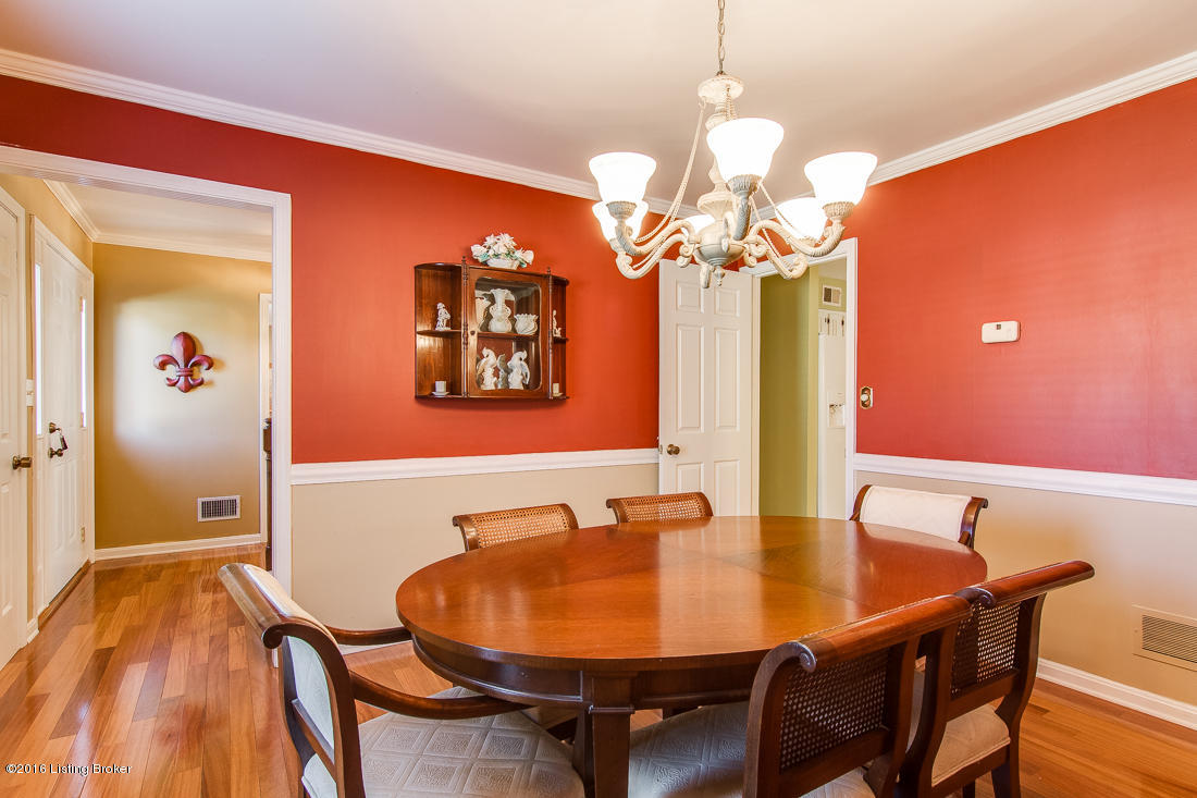 806 Moser Road Louisville, KY 40223 - Photo 16 of 34 806 Moser Rd-18