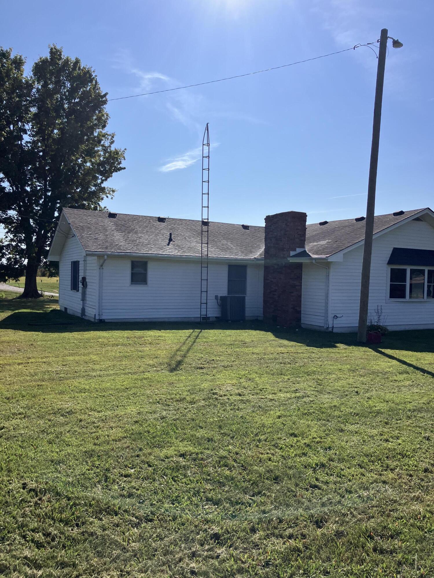 1753 Fearing Road Owingsville, KY 40360 - Photo 11 of 24 929EE4B6-4DAC-4549-9DE3-1B808A3A0354