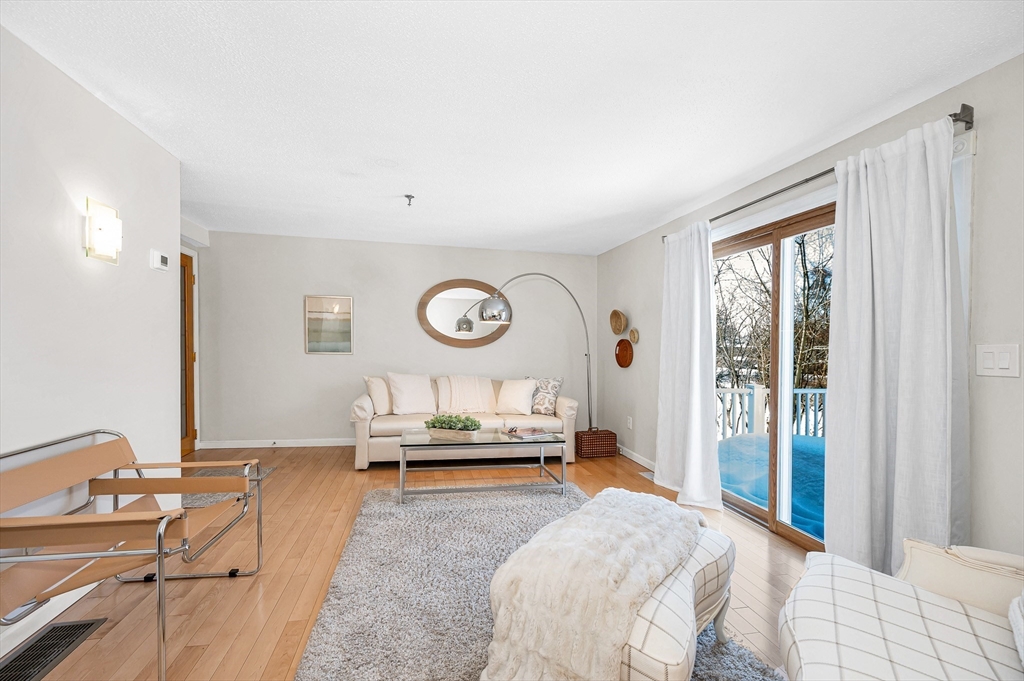 51 Tobey Road, Unit 47 Dracut, MA 01826 - Photo 4 of 38