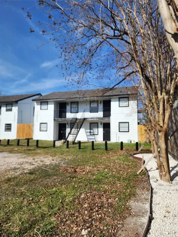 $995 | 14033 Garber Lane, Unit 2, Houston, TX 77015