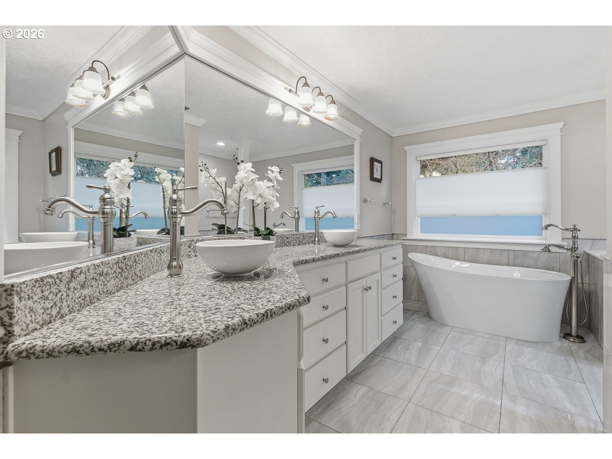 16042 Southwest Waxwing Way Beaverton, OR 97007 - Photo 16 of 37 Bathroom, Attached