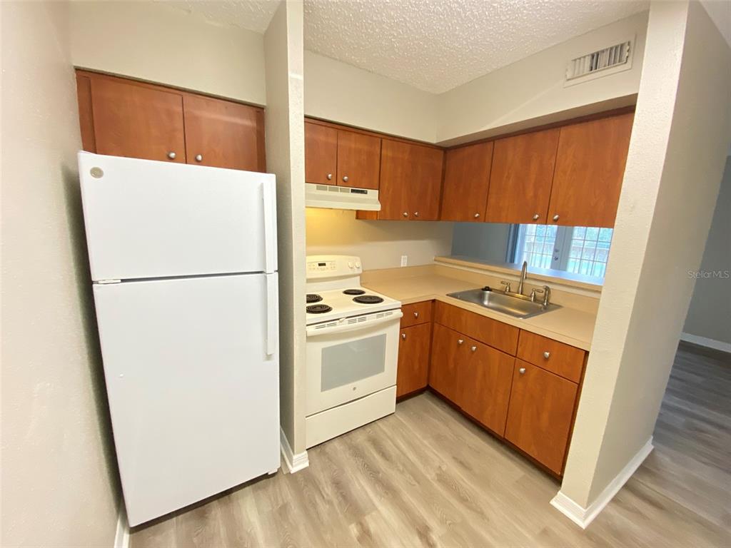 435 Wymore Road, Unit 203 Altamonte Springs, FL 32714 - Photo 2 of 13