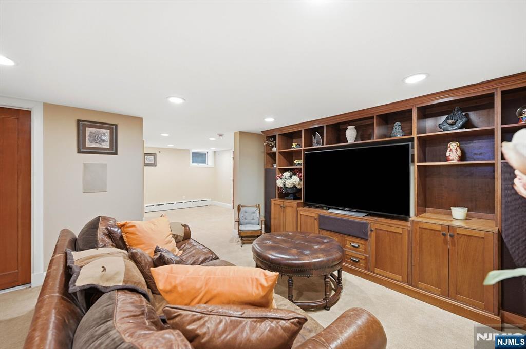 283 Highwood Avenue Ridgewood, NJ 07450 - Photo 32 of 48