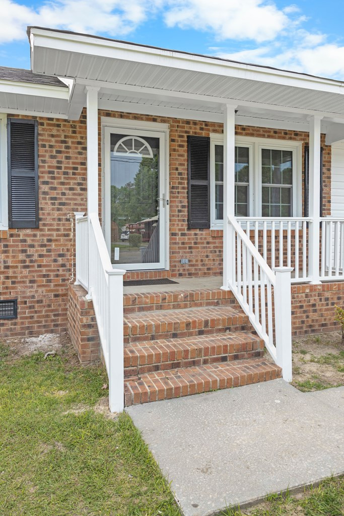 723 Barnwell Street Manning, SC 29102 - Photo 9 of 27 Gallery Image 9
